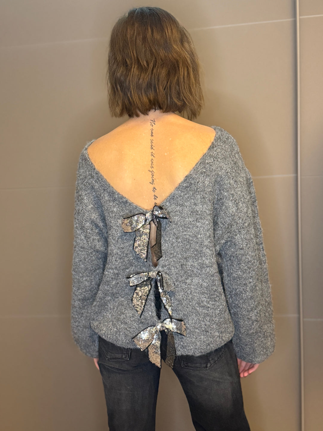 🧶 Pull “Nœuds Pailletés” Gabriela