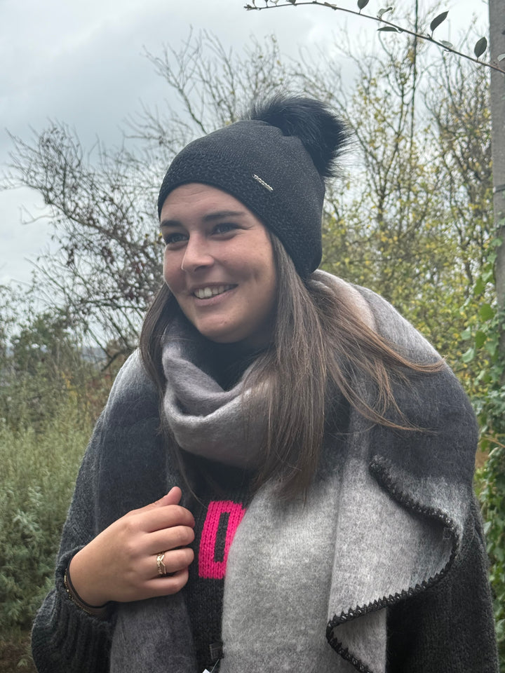 Bonnet  Nadine