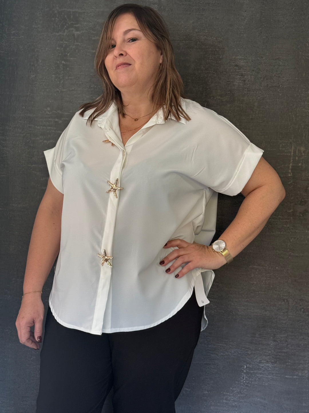 🤍 Chemisier Lysandre – Élégance et modernité, en noir ou blanc