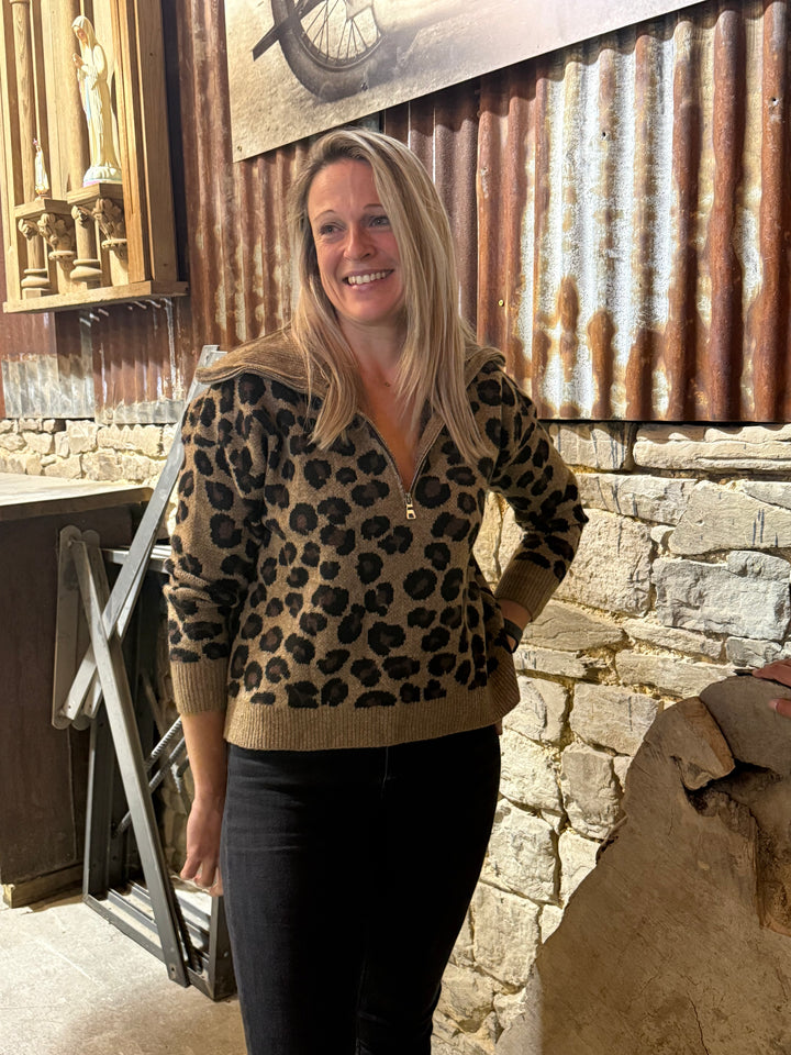 🐆 Pull Xéna – L’allure féline du casual chic