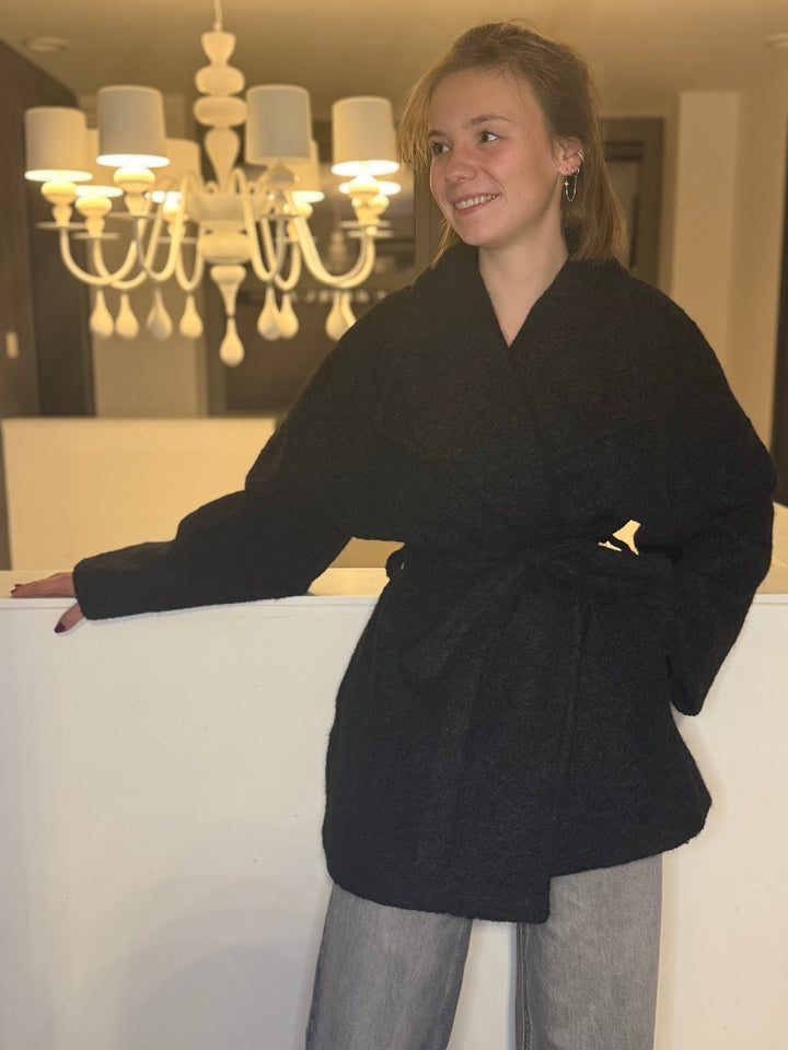 🖤 Manteau Alice – Élégance, confort et coupe flatteuse